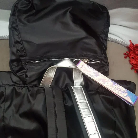 Urban Outfitters Backpack Bag NWT - Picture 11 of 12